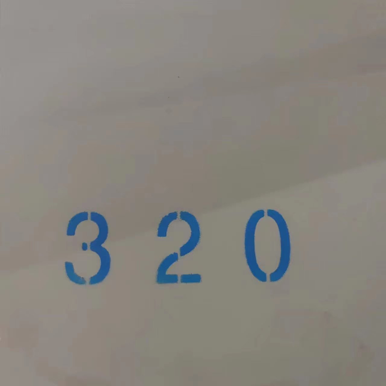 320