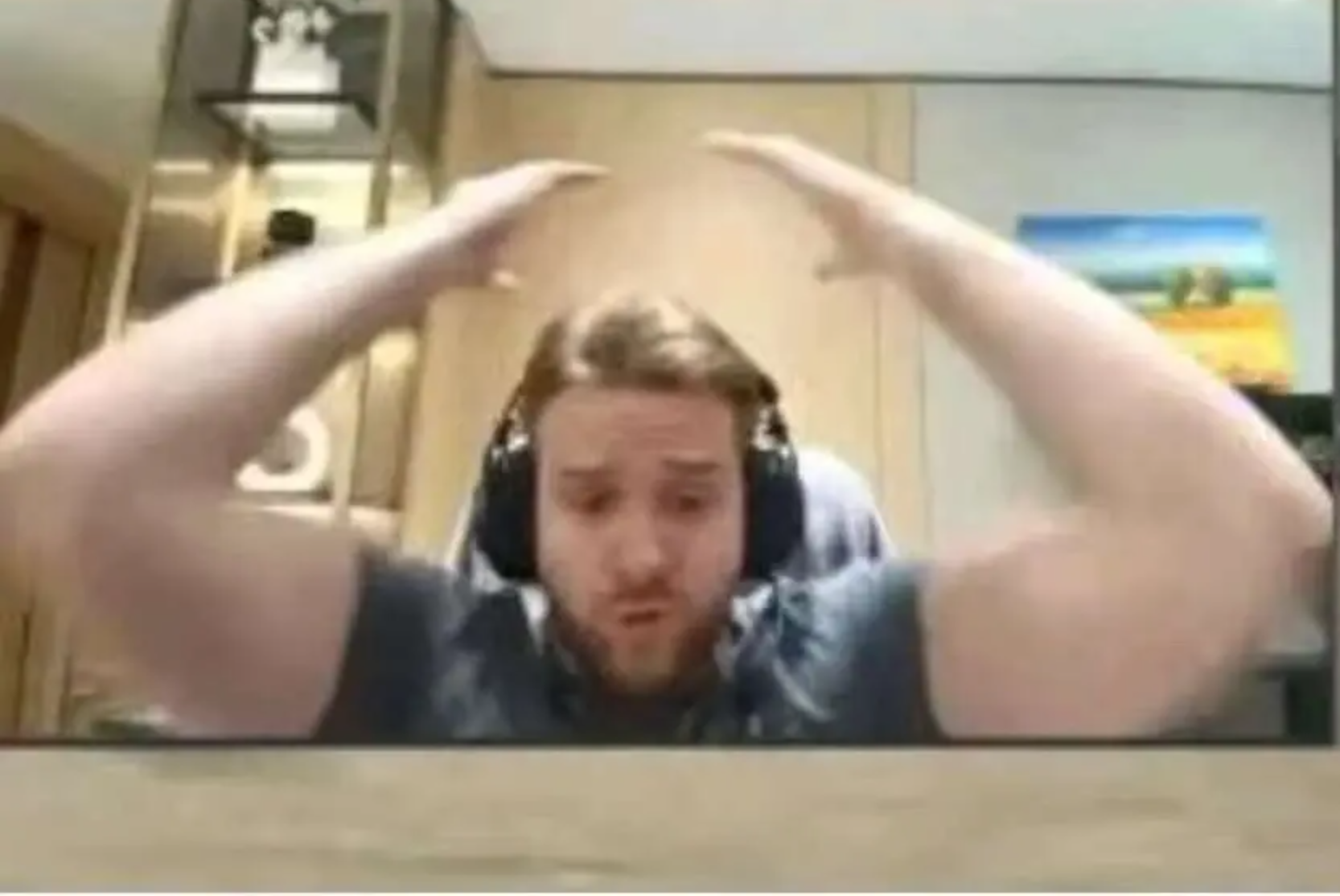 哆啦A梦不见蓝色大虾精灵